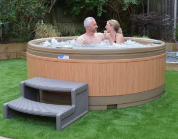 RotoSpa Quatro spa 5-6 person hot tub spa Large with jets hard shell Manufactured in the UK - Image 2
