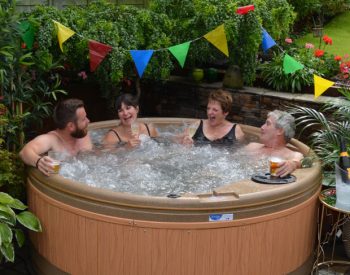 RotoSpa Quatro spa 5-6 person hot tub spa Large with jets hard shell Manufactured in the UK